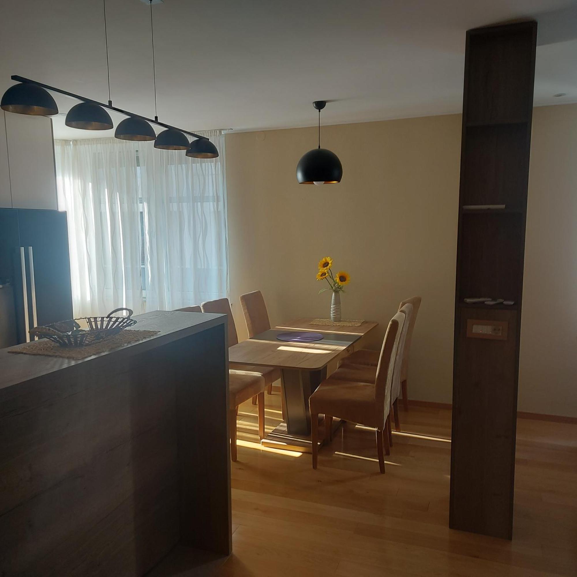 Apartman Centar Bulevar Ex Sa Garazom Banja Luka Exterior photo