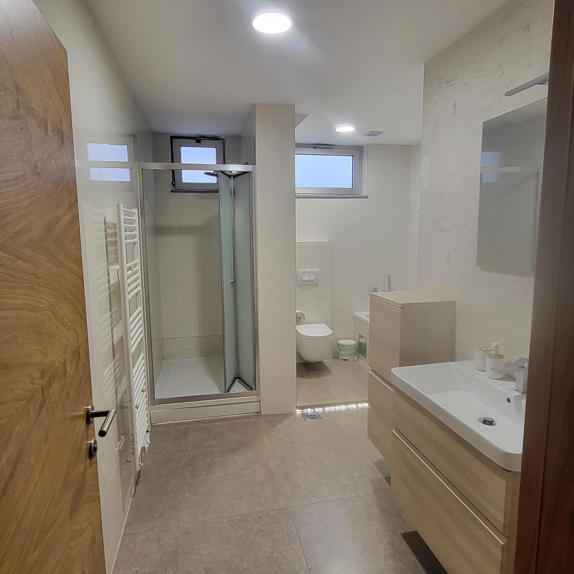 Apartman Centar Bulevar Ex Sa Garazom Banja Luka Exterior photo
